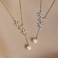 Daisy Pearl Necklace Daisy Pearl Necklace
